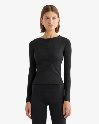 Roam Rib Fitted Long Sleeve Henley